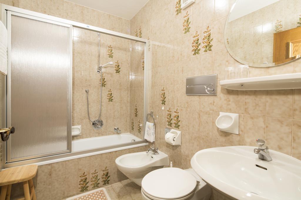 Отель Ciasa Iris Кольфоско Номер фото